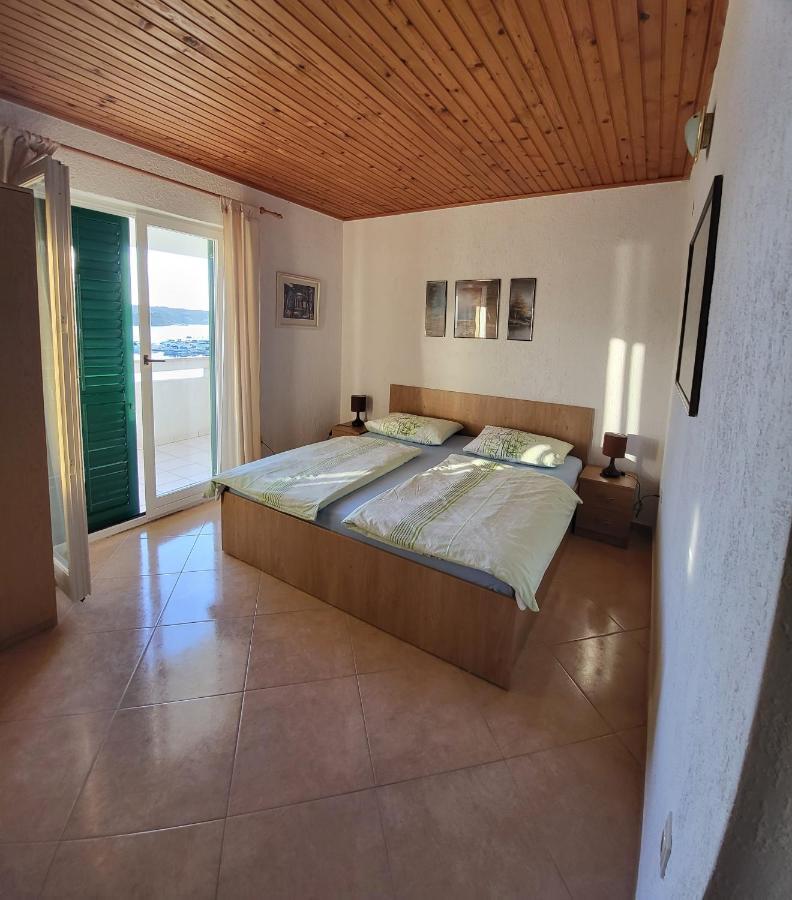 Apartmani Mira Supetarska Draga Extérieur photo