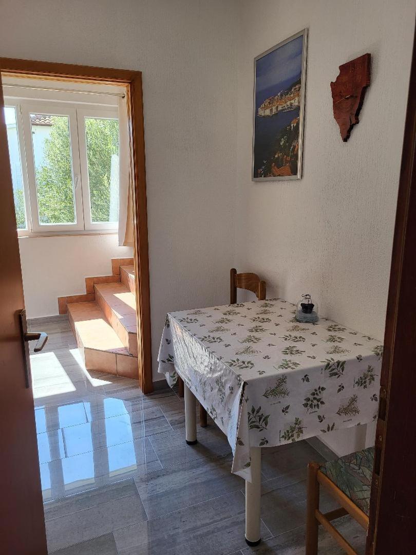 Apartmani Mira Supetarska Draga Extérieur photo