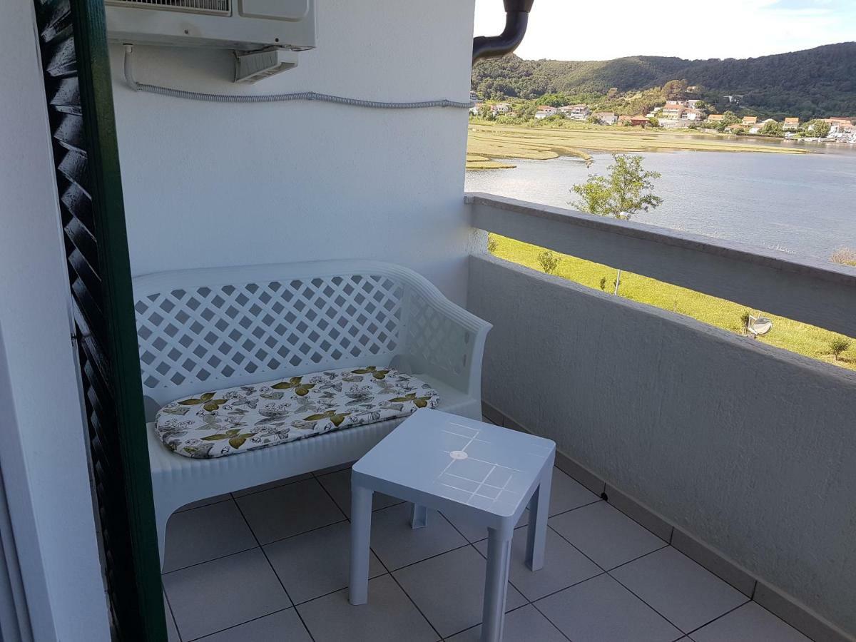 Apartmani Mira Supetarska Draga Extérieur photo